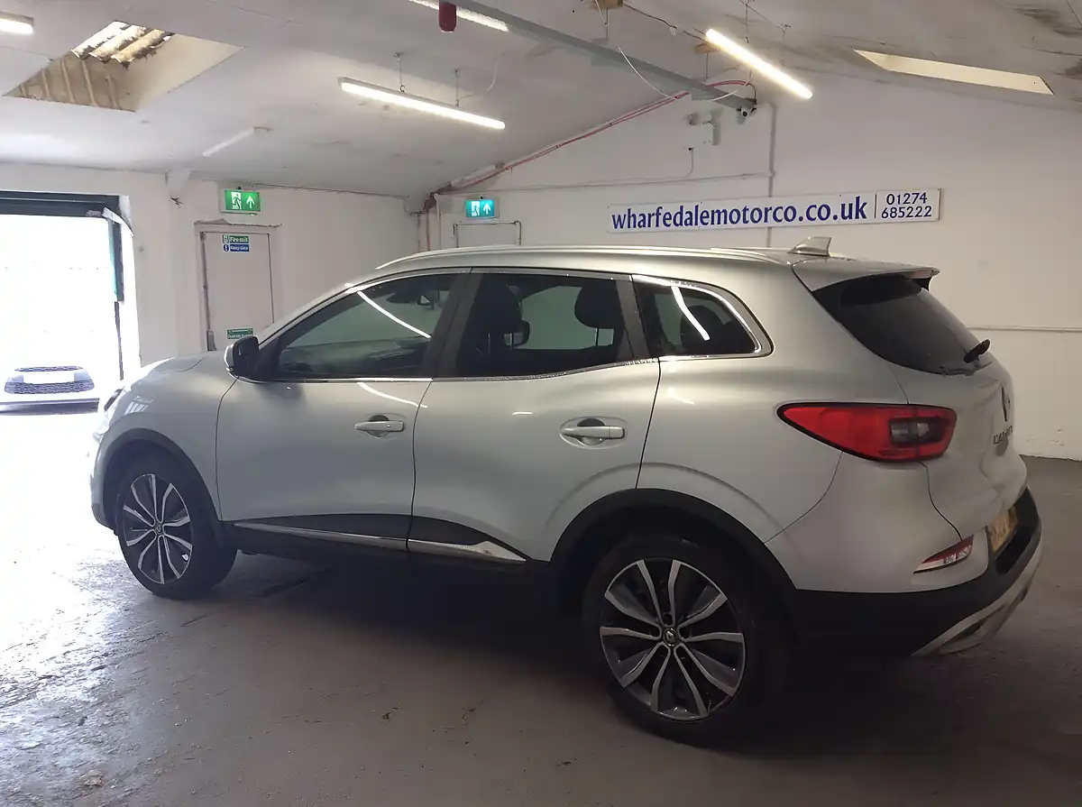Used 2020 Renault Kadjar S Edition Grey - Interior and Exterior details 8