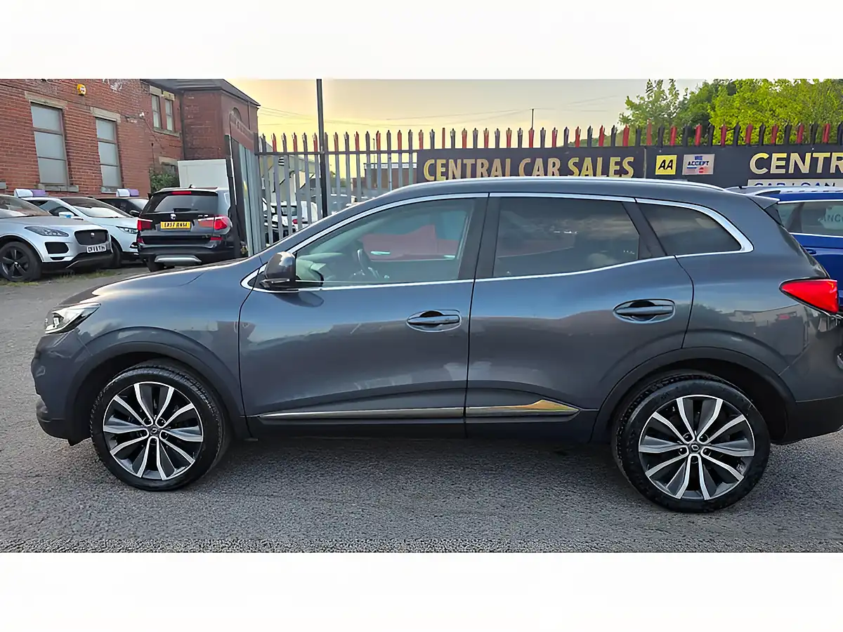 Used 2020 Renault Kadjar S Edition Grey - Interior and Exterior details 13