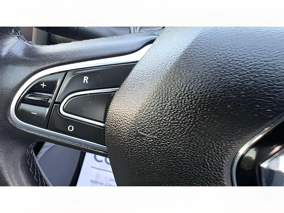 Used 2020 Renault Kadjar S Edition Grey - Interior and Exterior details 17