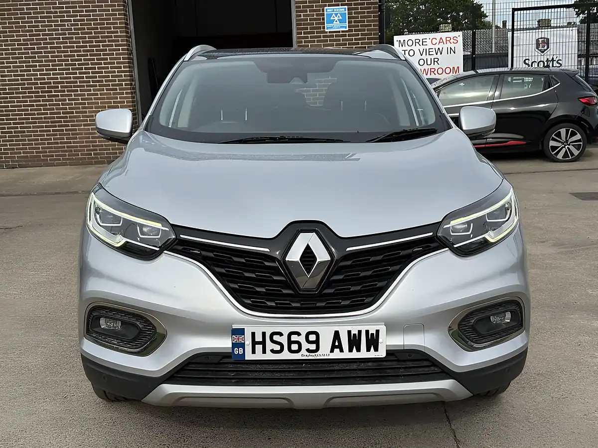 Used 2020 Renault Kadjar S Edition Grey - Interior and Exterior details 2