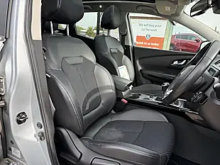 Used 2020 Renault Kadjar S Edition Grey - Interior and Exterior details 9