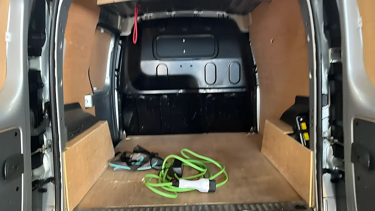 Used 2020 Renault Kangoo Business Grey - Interior and Exterior details 10
