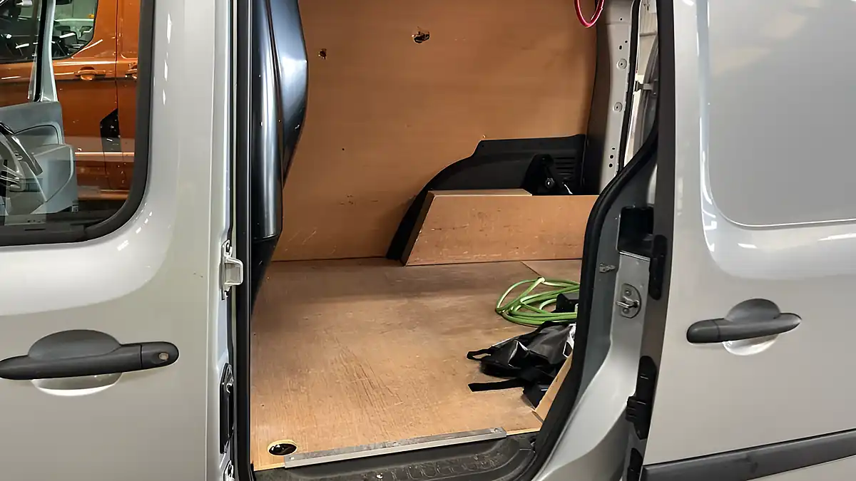 Used 2020 Renault Kangoo Business Grey - Interior and Exterior details 11