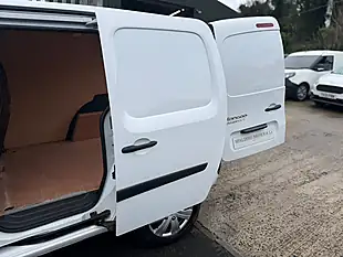 Used 2020 Renault Kangoo Business+ White - Interior and Exterior details 15