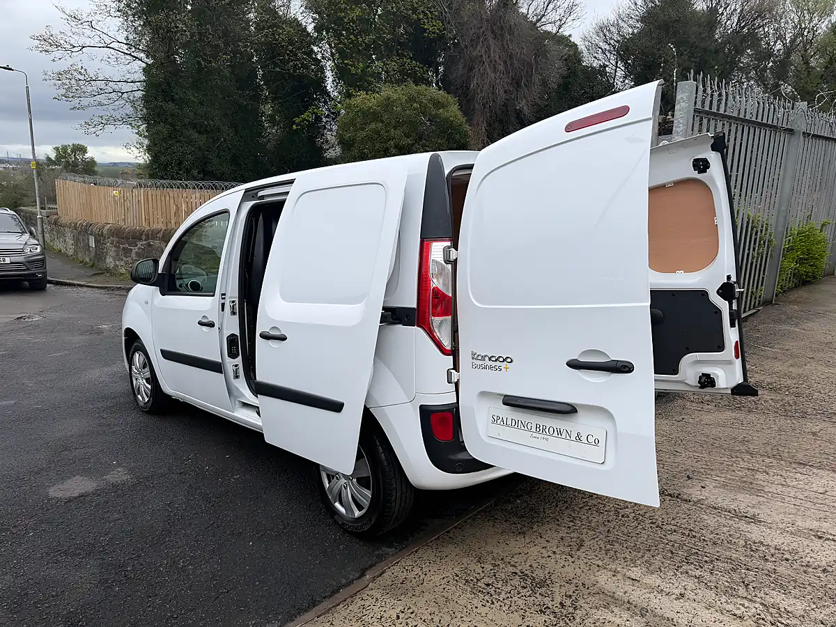 Used 2020 Renault Kangoo Business+ White - Interior and Exterior details 16