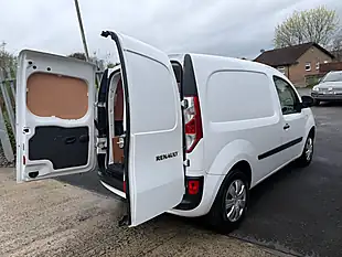 Used 2020 Renault Kangoo Business+ White - Interior and Exterior details 17