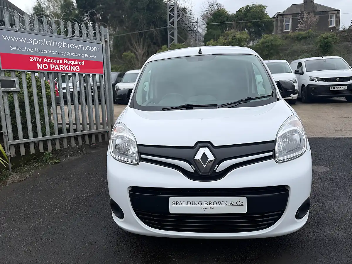 Used 2020 Renault Kangoo Business+ White - Interior and Exterior details 19