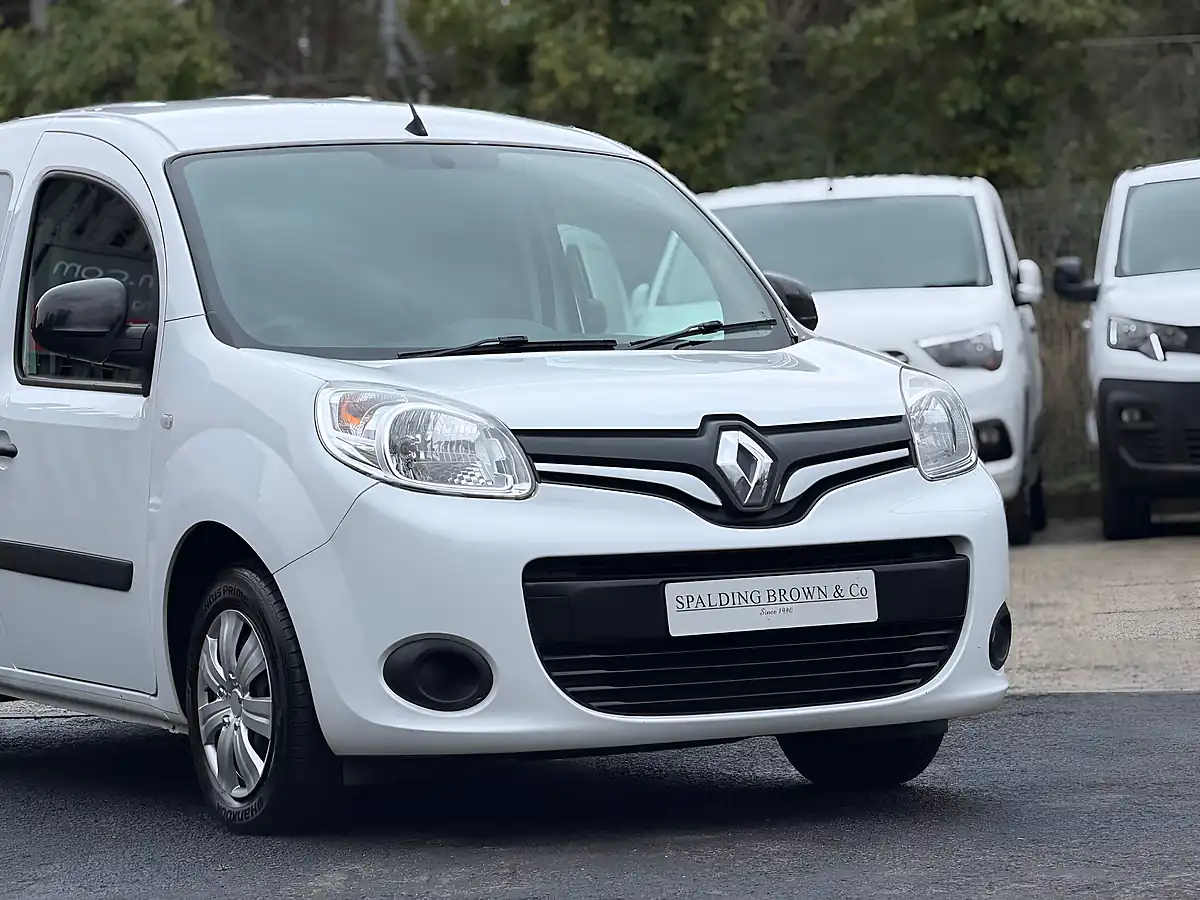 Used 2020 Renault Kangoo Business+ White - Interior and Exterior details 2