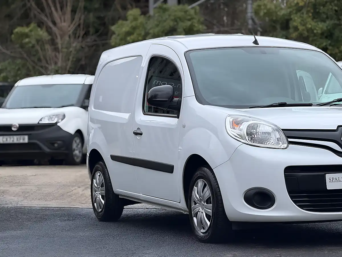 Used 2020 Renault Kangoo Business+ White - Interior and Exterior details 3