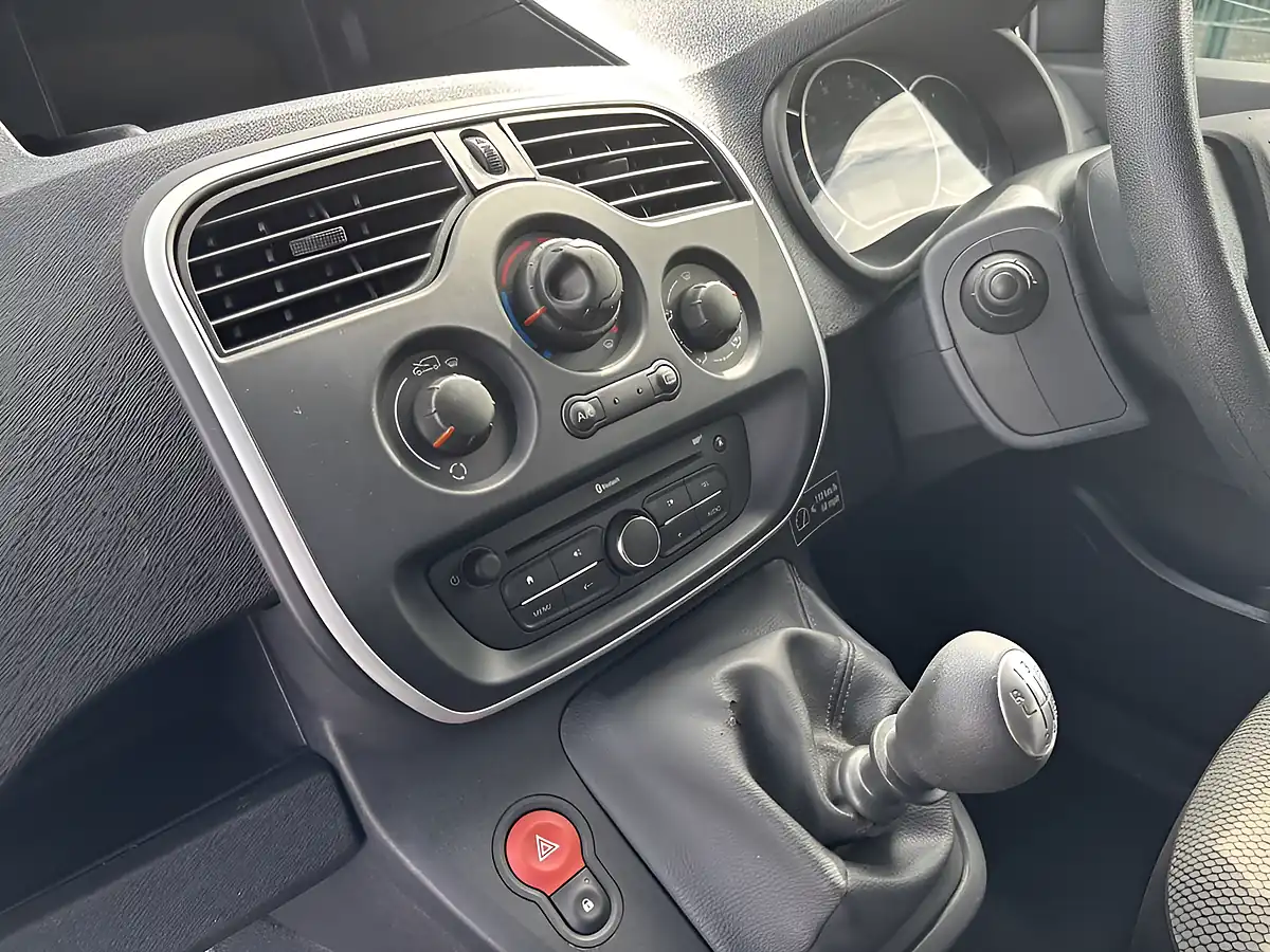 Used 2020 Renault Kangoo Business+ White - Interior and Exterior details 18