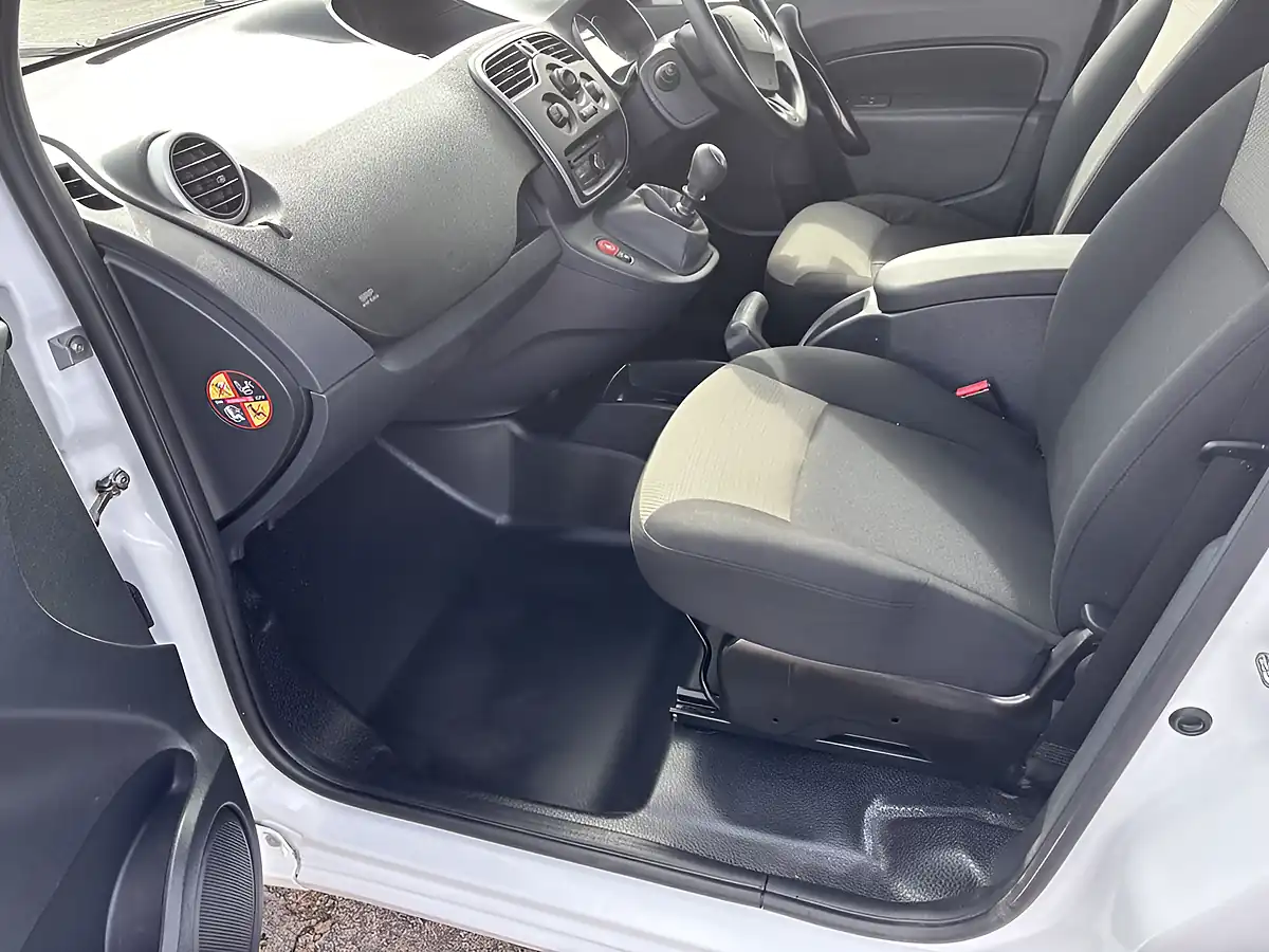 Used 2020 Renault Kangoo Business+ White - Interior and Exterior details 19