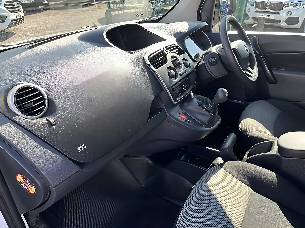 Used 2020 Renault Kangoo Business+ White - Interior and Exterior details 17