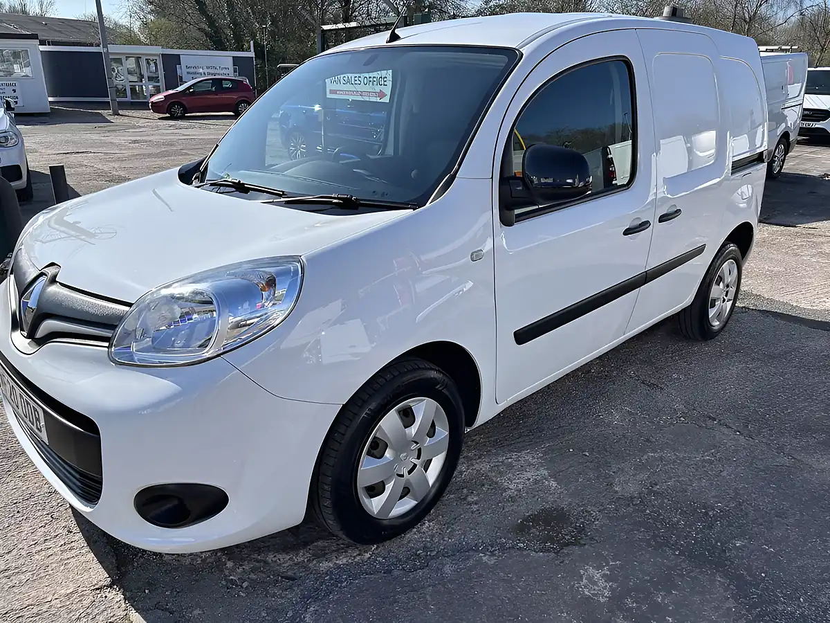Used 2020 Renault Kangoo Business+ White - Interior and Exterior details 6