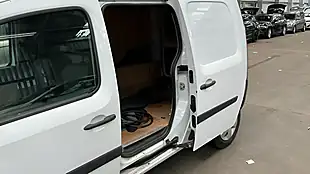 Used 2020 Renault Kangoo Maxi Business White - Interior and Exterior details 10