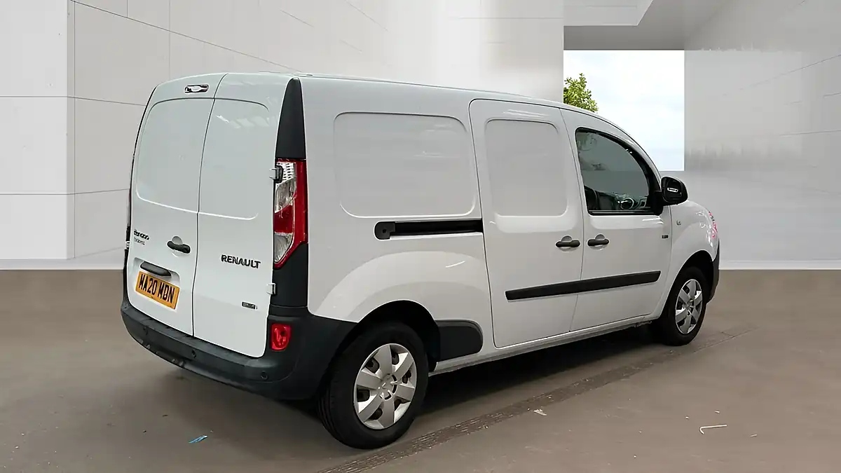Used 2020 Renault Kangoo Maxi Business White - Interior and Exterior details 5