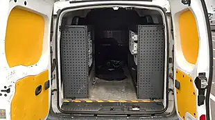 Used 2020 Renault Kangoo Maxi Business White - Interior and Exterior details 7