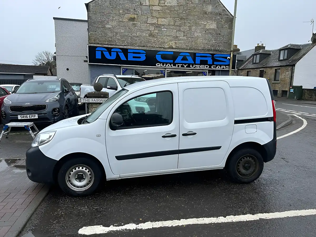 Used 2020 Renault Kangoo ML19 Business White - Front View