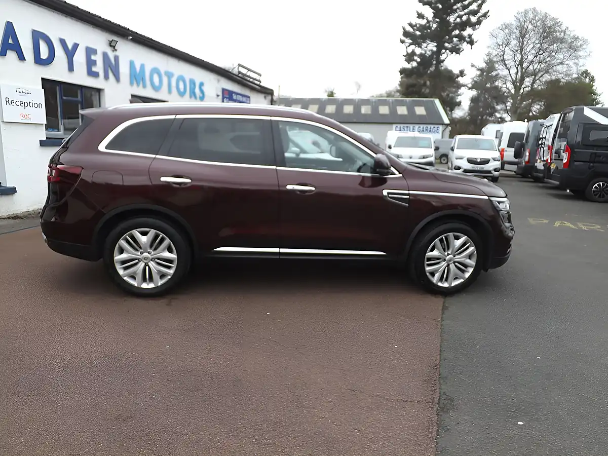 Used 2020 Renault Koleos GT Line Vintage Red - Interior and Exterior details 11