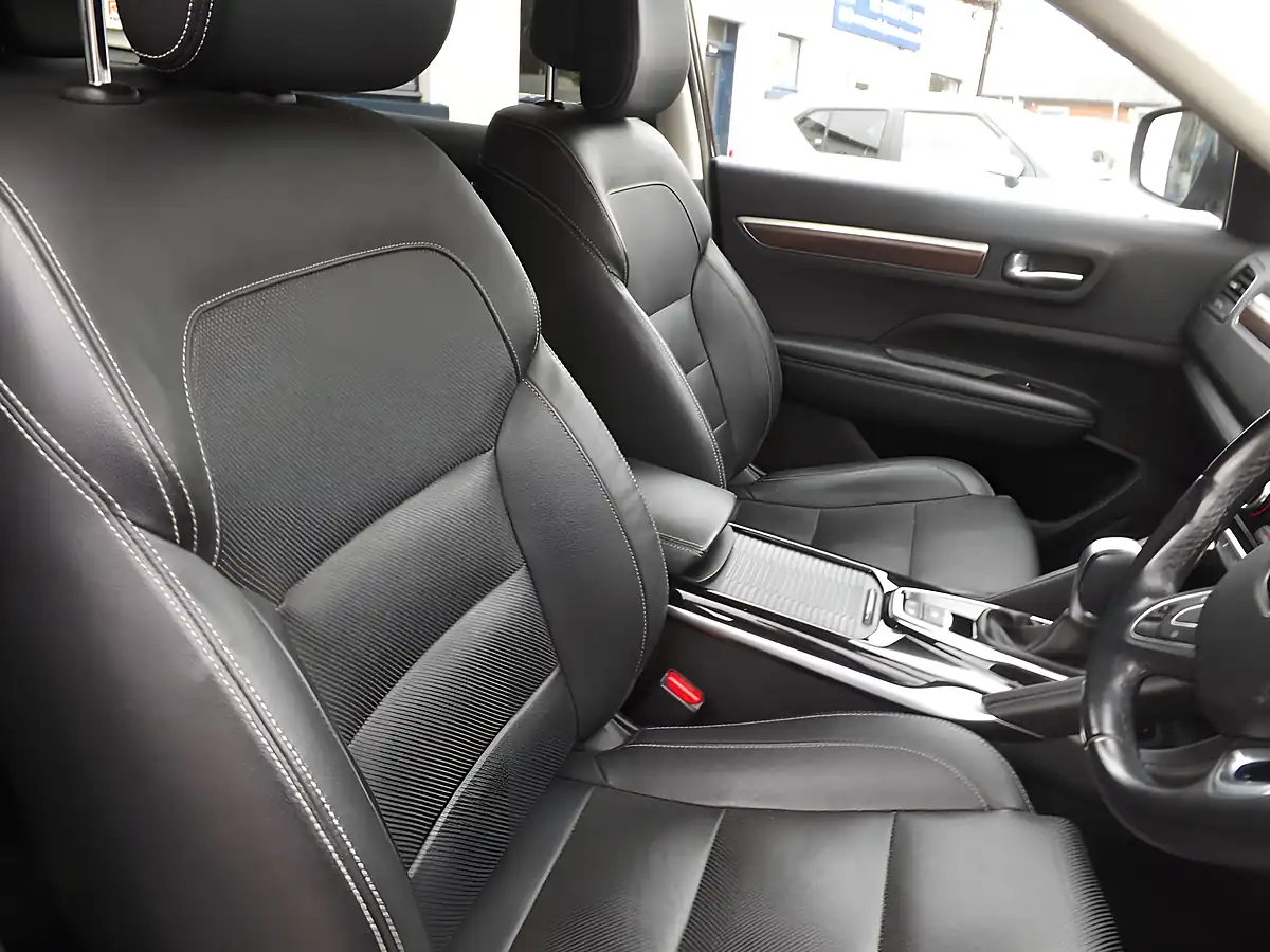 Used 2020 Renault Koleos GT Line Vintage Red - Interior and Exterior details 18
