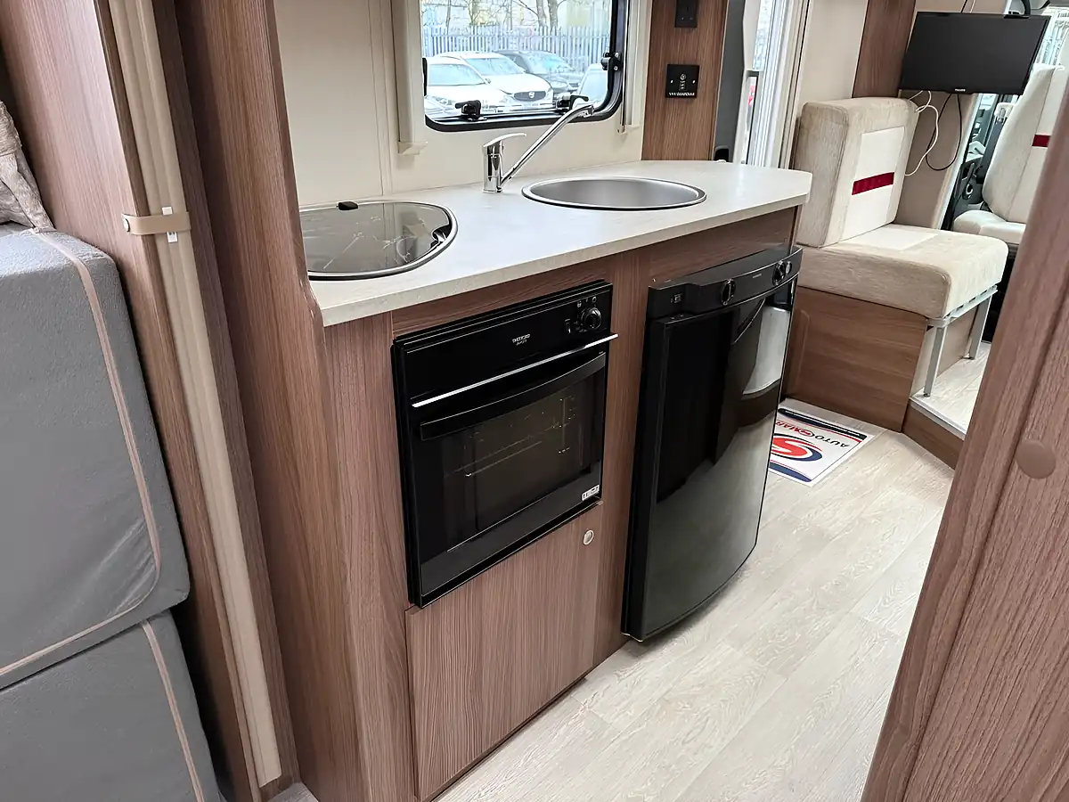 Used 2020 Renault Lunar Cassini Ti Max Edition Silver - Interior and Exterior details 17