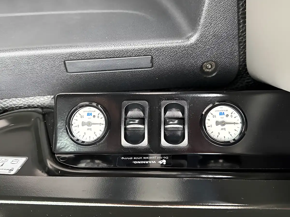 Used 2020 Renault Lunar Cassini Ti Max Edition Silver - Interior and Exterior details 7