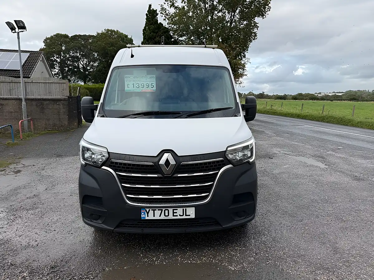 Used 2020 Renault Master 35 Business+ White - Interior and Exterior details 10