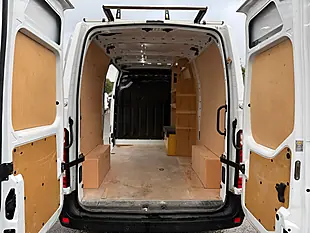 Used 2020 Renault Master 35 Business+ White - Interior and Exterior details 12
