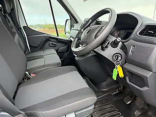 Used 2020 Renault Master 35 Business+ White - Interior and Exterior details 14