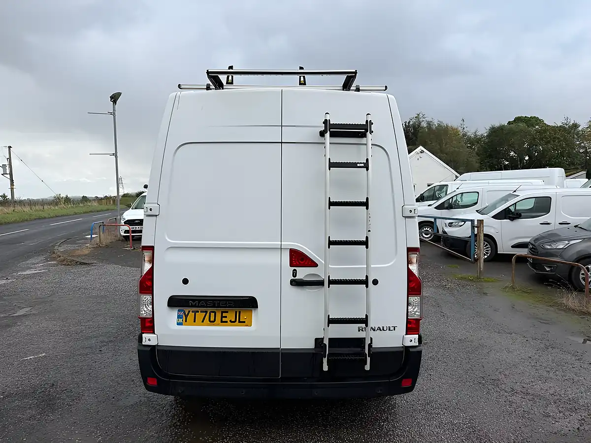 Used 2020 Renault Master 35 Business+ White - Interior and Exterior details 5