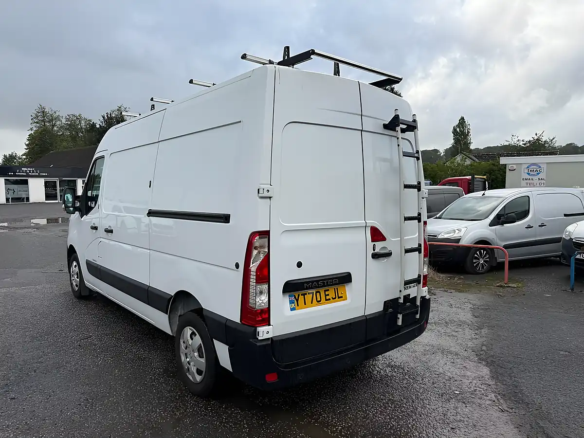 Used 2020 Renault Master 35 Business+ White - Interior and Exterior details 6