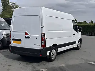 Used 2020 Renault Master Business+ Mineral White - Interior and Exterior details 9