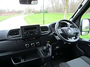 Used 2020 Renault Master Business Plus SL28 Pearlescent Black - Interior and Exterior details 10