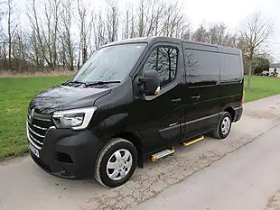 Used 2020 Renault Master Business Plus SL28 Pearlescent Black - Interior and Exterior details 4