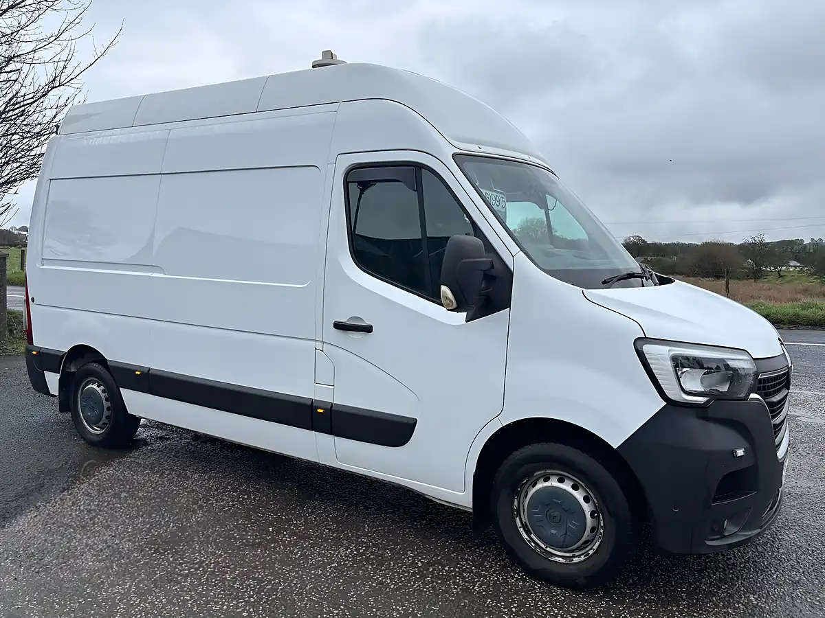 Used 2020 Renault Master Business White - Interior and Exterior details 2