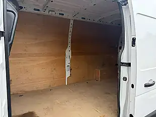 Used 2020 Renault Master Business White - Interior and Exterior details 15