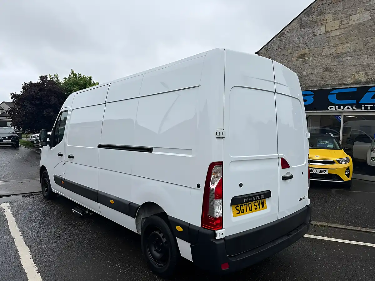 Used 2020 Renault Master Business White - Interior and Exterior details 3