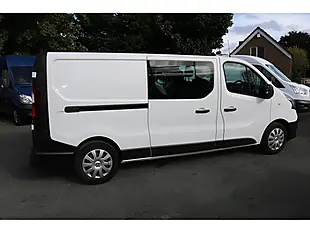 Used 2020 Renault Trafic Business Energy White - Interior and Exterior details 10