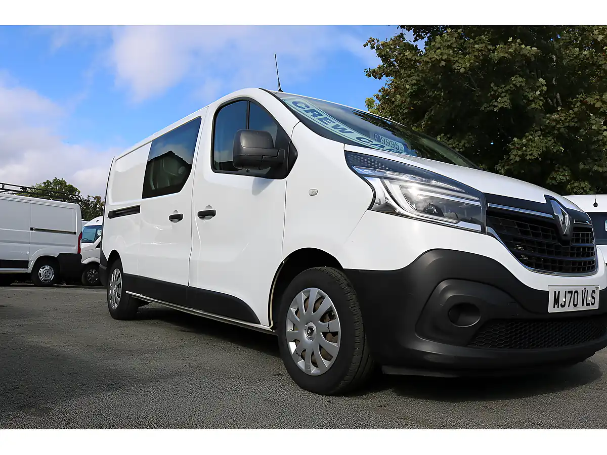 Used 2020 Renault Trafic Business Energy White - Interior and Exterior details 11