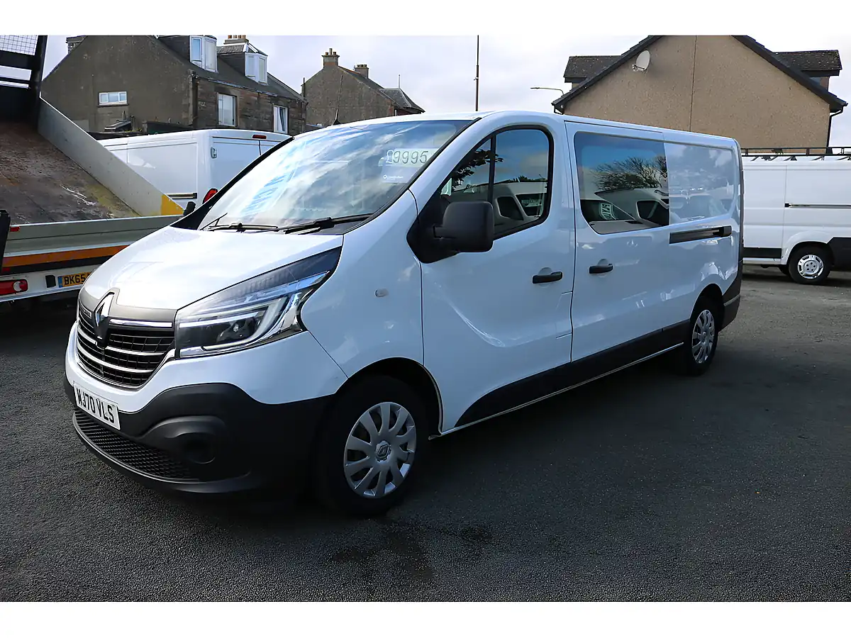 Used 2020 Renault Trafic Business Energy White - Interior and Exterior details 3