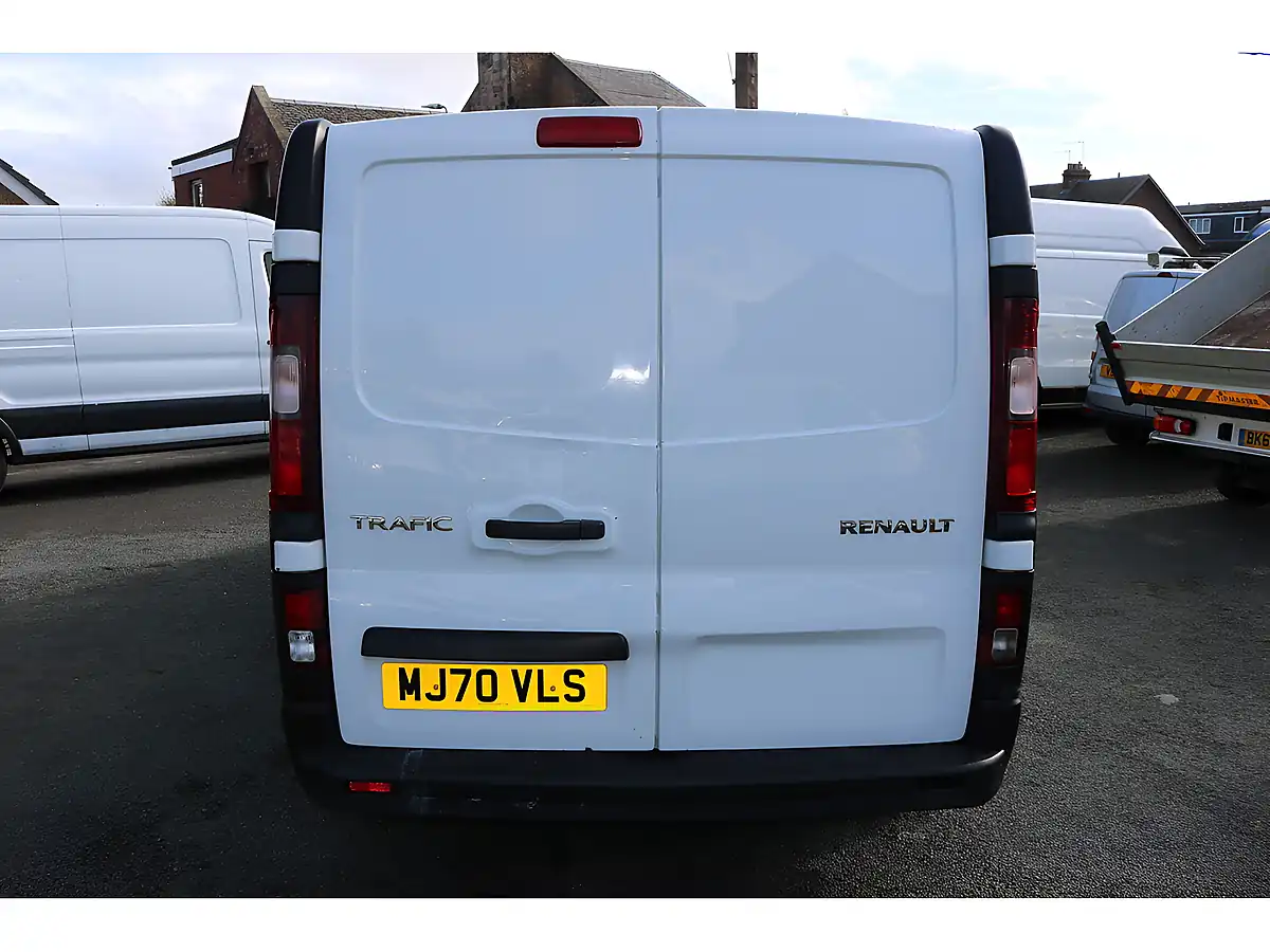 Used 2020 Renault Trafic Business Energy White - Interior and Exterior details 7
