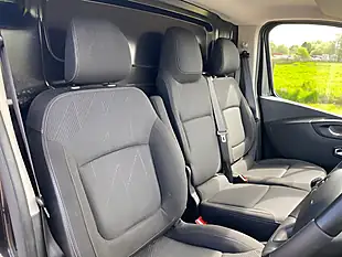 Used 2020 Renault Trafic Energy 28 Sport Nav Black - Interior and Exterior details 12