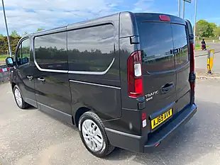 Used 2020 Renault Trafic Energy 28 Sport Nav Black - Interior and Exterior details 15