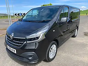 Used 2020 Renault Trafic Energy 28 Sport Nav Black - Interior and Exterior details 17