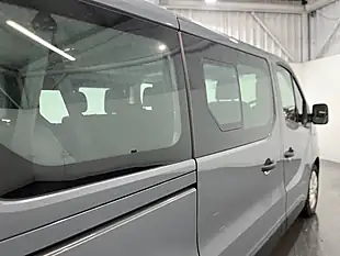 Used 2020 Renault Trafic Energy 28 Sport Nav Minibus Double Cab Grey - Interior and Exterior details 10