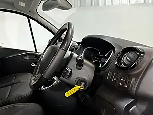 Used 2020 Renault Trafic Energy 28 Sport Nav Minibus Double Cab Grey - Interior and Exterior details 18