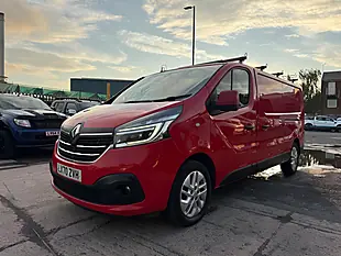 Used 2020 Renault Trafic Energy 30 Sport Lwb Standard Roof Red - Interior and Exterior details 7