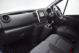 Used 2020 Renault Trafic Lh30 Business Energy Blue - Interior and Exterior details 11