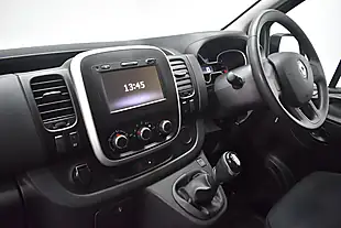 Used 2020 Renault Trafic Lh30 Business Energy Blue - Interior and Exterior details 16