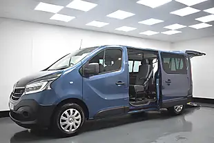 Used 2020 Renault Trafic Lh30 Business Energy Blue - Interior and Exterior details 2