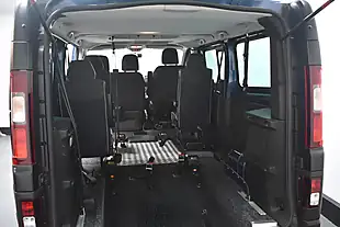 Used 2020 Renault Trafic Lh30 Business Energy Blue - Interior and Exterior details 6